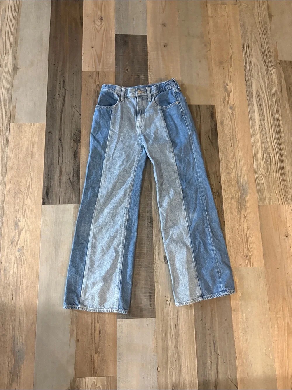 Old Navy High-Rise Baggy Wide Leg Jeans - Light and Medium Blue